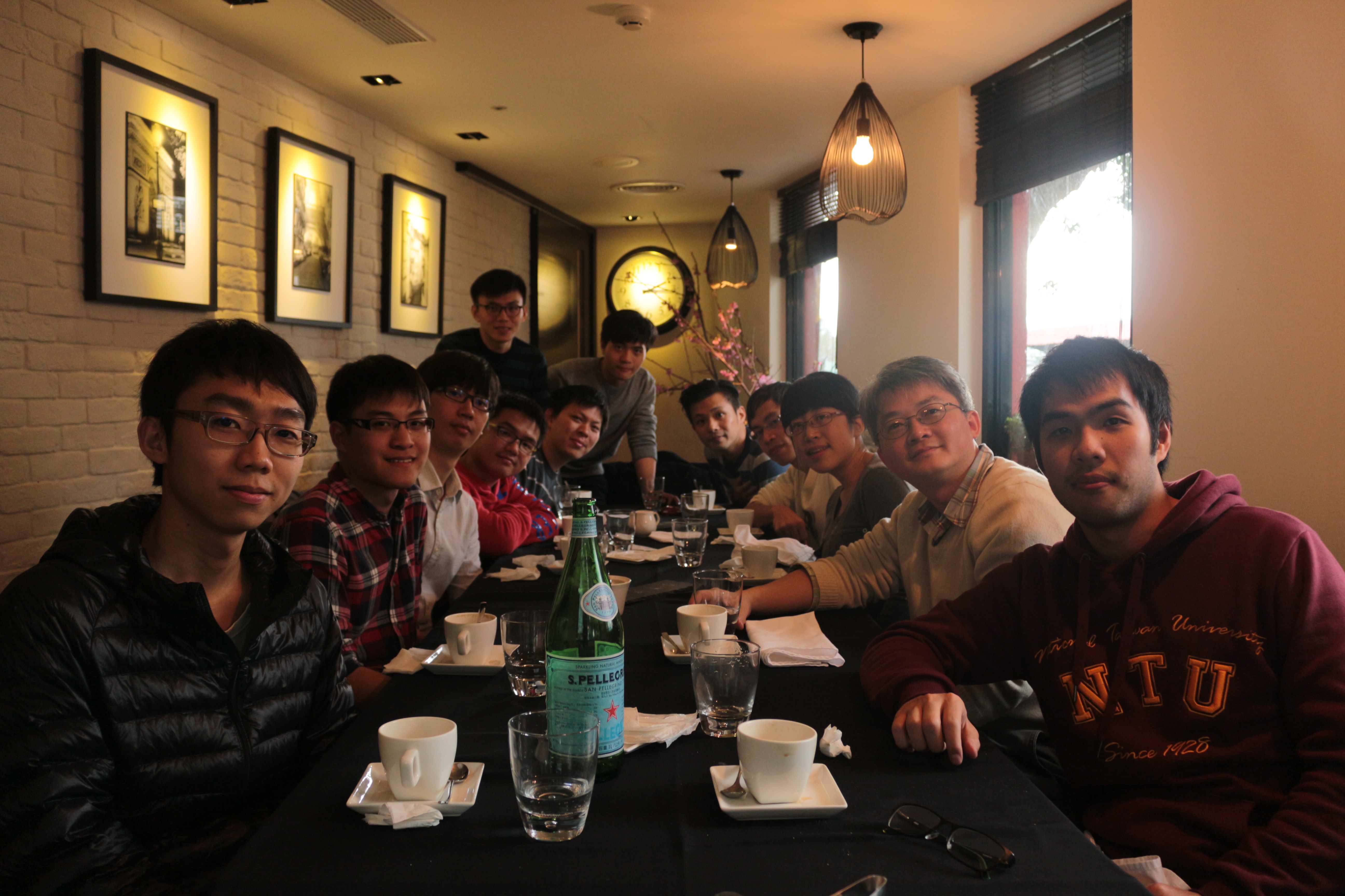 2016 lab dinner party 